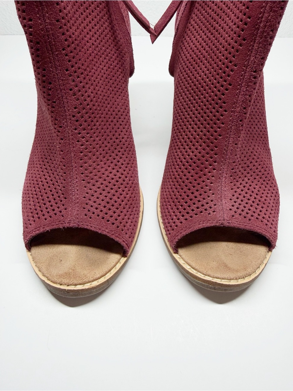 Toms Majorca Oxblood Perforated Suede Open Toe Ankle Boots - Picture 3 of 12